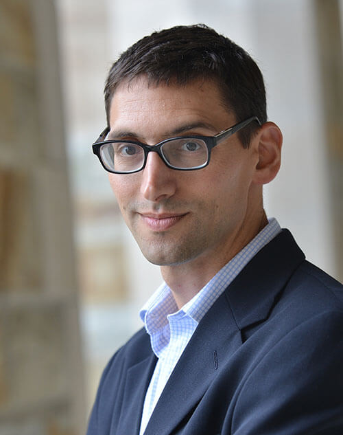 Alexander Ralph