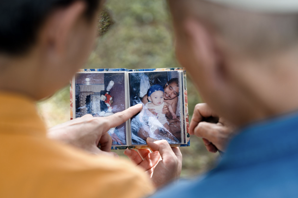Research Experiment: Sharing a Family Photo Helps Migrant Workers Elicit Employer Empathy